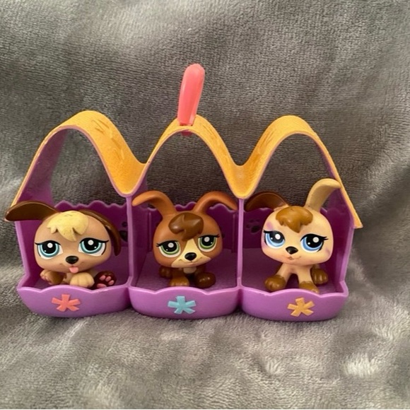 Littlest Pet Shop Other - LPS Puppy Triplets w/Pet House accessory #1338 #1339 1340